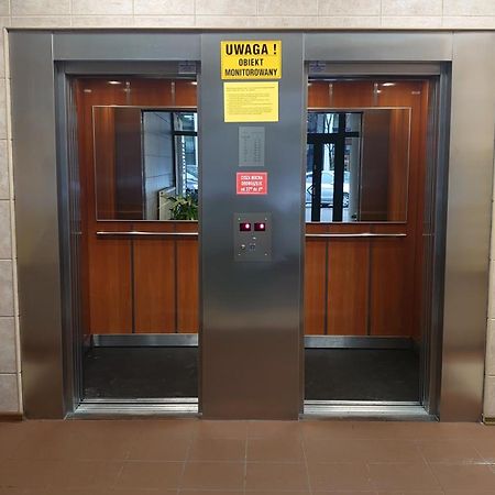 Wspolna Apartment Варшава Екстериор снимка