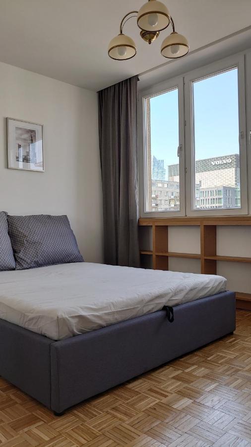 Wspolna Apartment Варшава Екстериор снимка