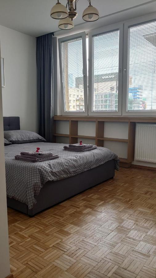 Wspolna Apartment Варшава Екстериор снимка