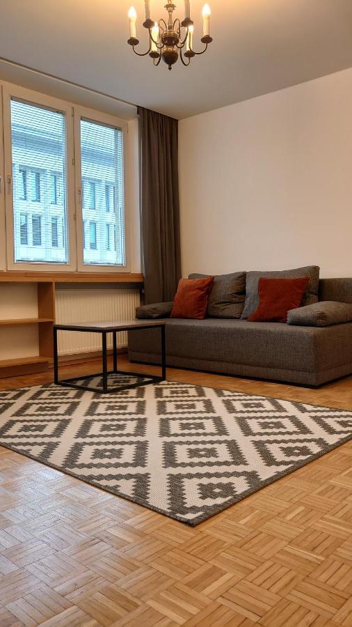 Wspolna Apartment Варшава Екстериор снимка